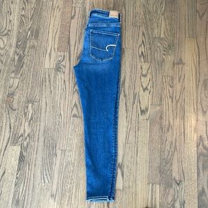High waisted American eagle jean